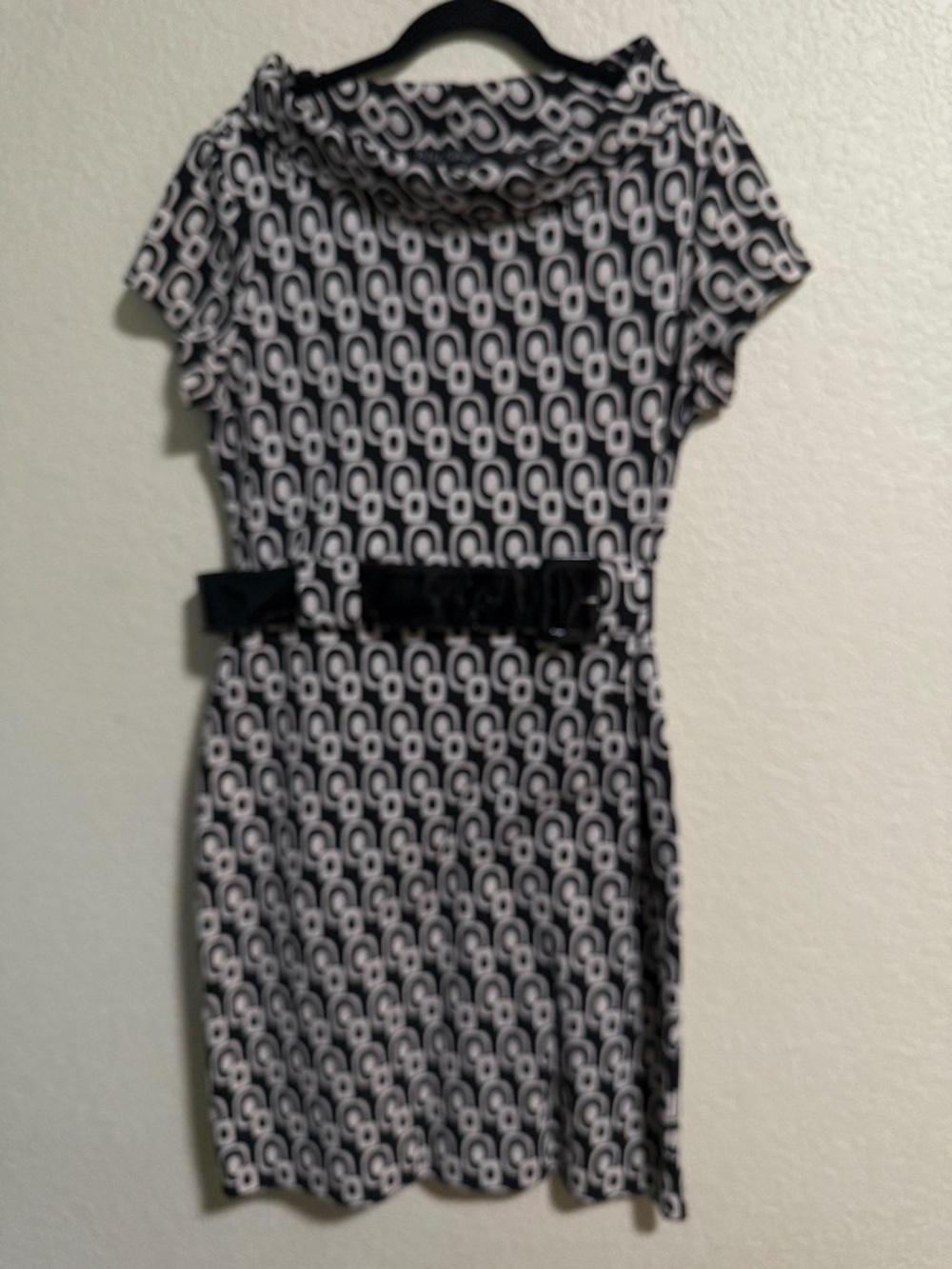 Blu Sage Black & White Geometric Cowl Neck Belted